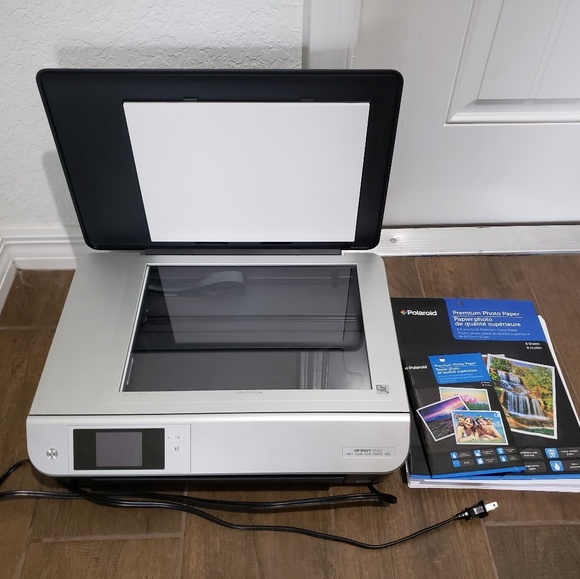 HP Envy 5530 - Picture 2 of 5